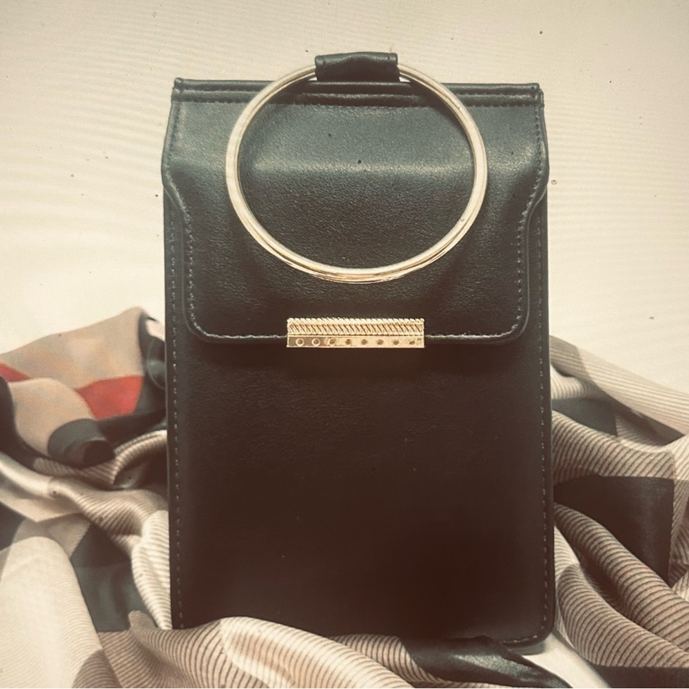 Phone Crossbody Bag in Black